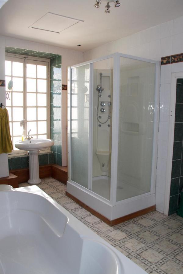 Suite Leon Edoux Saint Savin Bagian luar foto